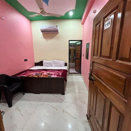 Chandrika Palace 500 Meter From Ayodhya Railway And Ram Mandir Esterno foto