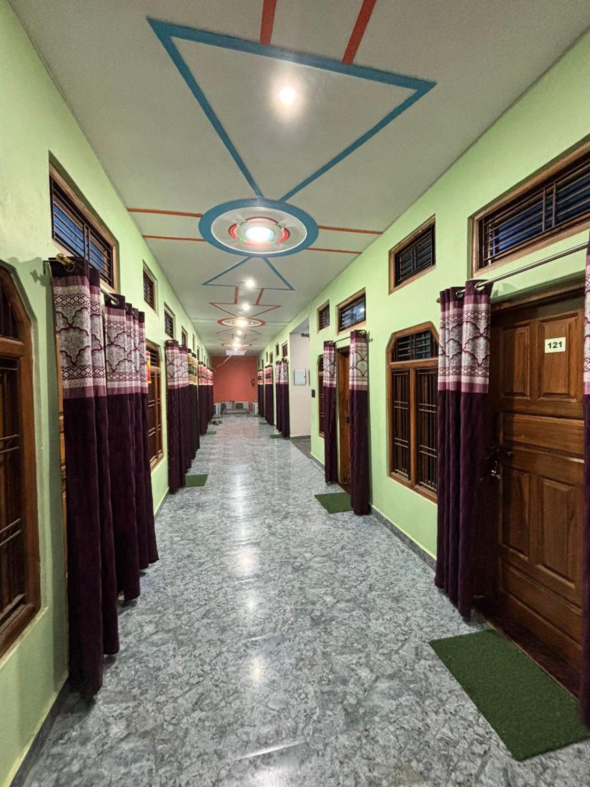 Chandrika Palace 500 Meter From Ayodhya Railway And Ram Mandir Esterno foto