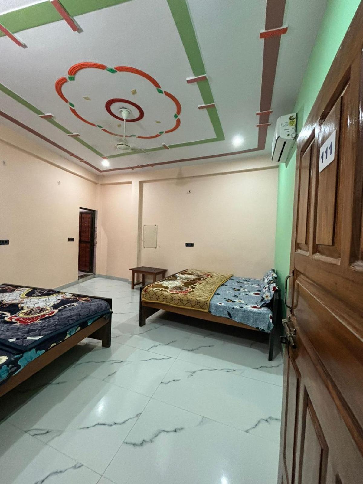 Chandrika Palace 500 Meter From Ayodhya Railway And Ram Mandir Esterno foto